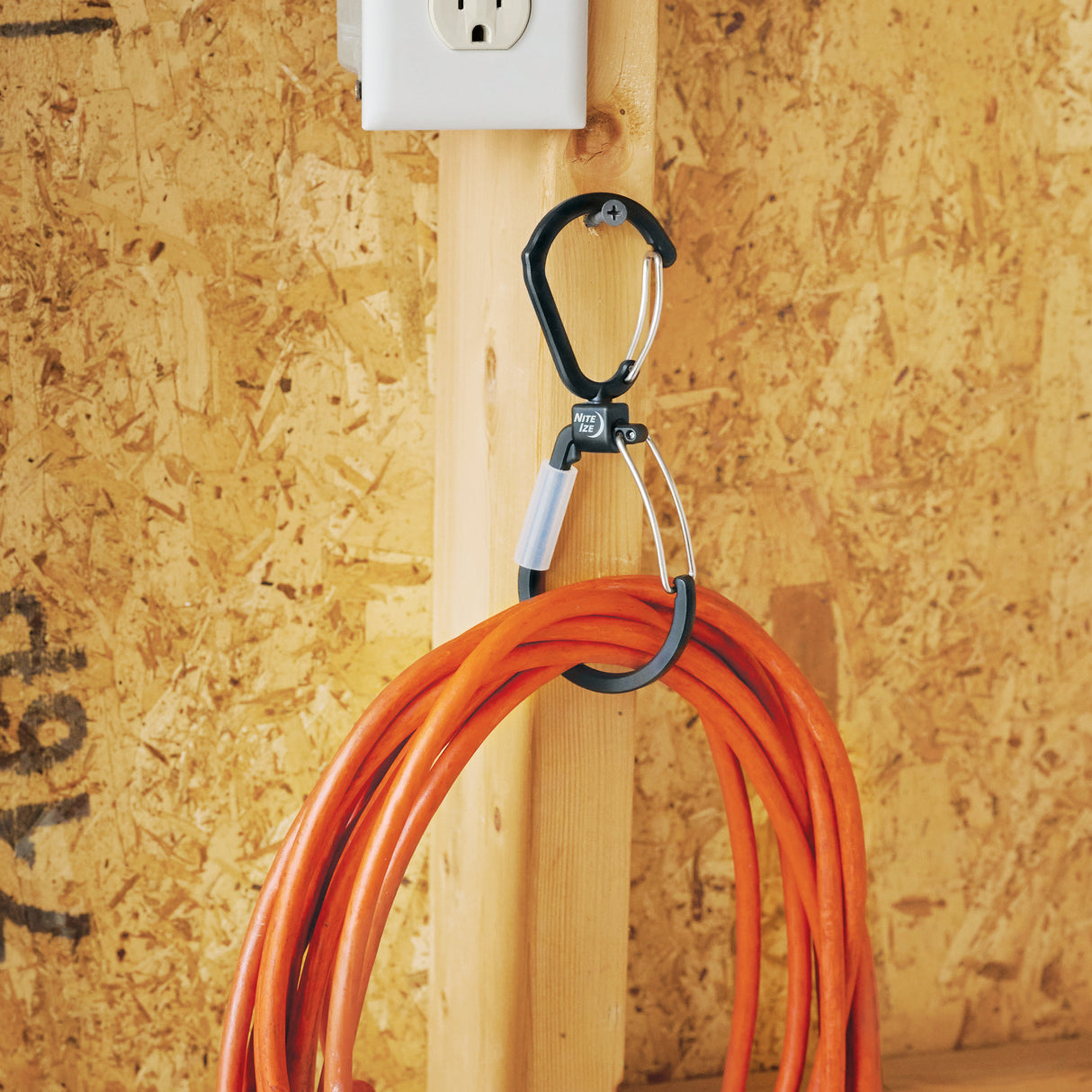 フリップアウトカラビナー