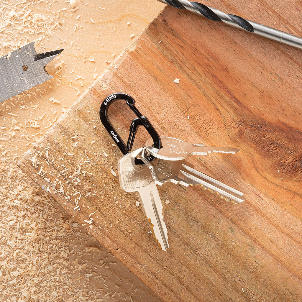 鍵を取り付けたGカラビナー#1ブラック