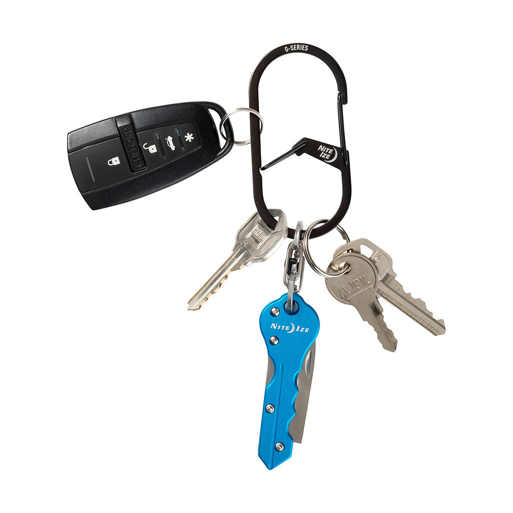 鍵を取り付けたGカラビナー#4ブラック