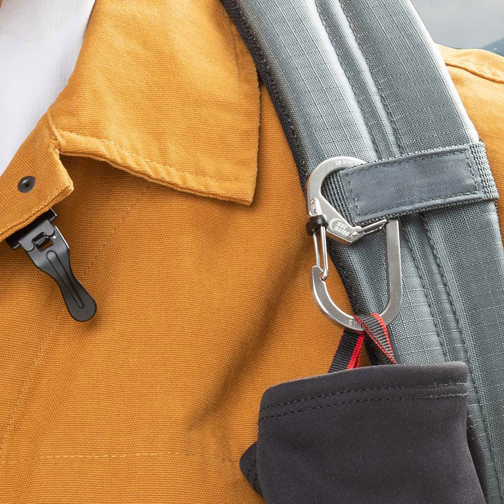 リュックにGカラビナースライドロック#3を取り付け