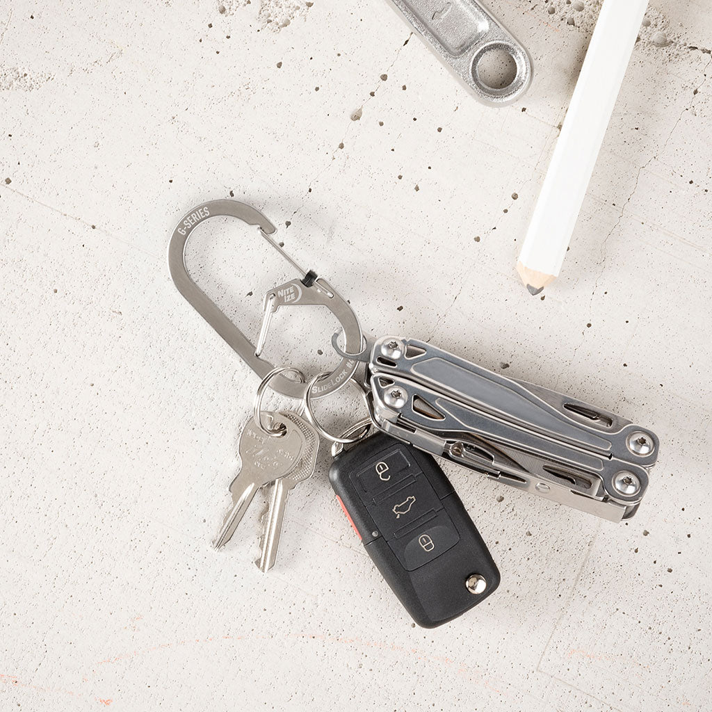 マルチツールをつけたGカラビナースライドロック#4