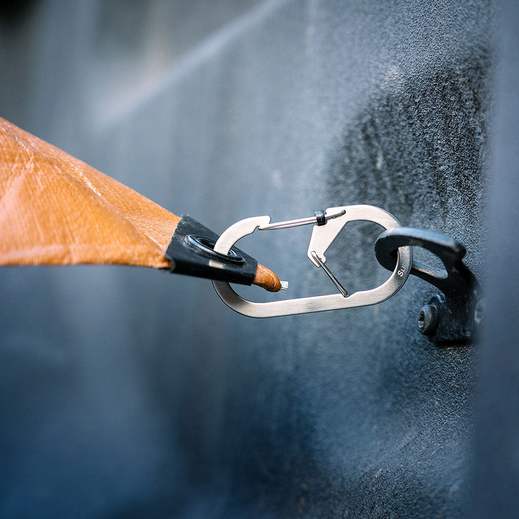 Gカラビナースライドロック#4でハトメを連結