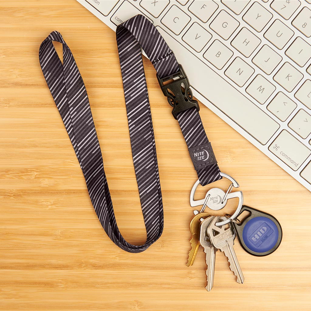 メダリオン+ネックストラップ