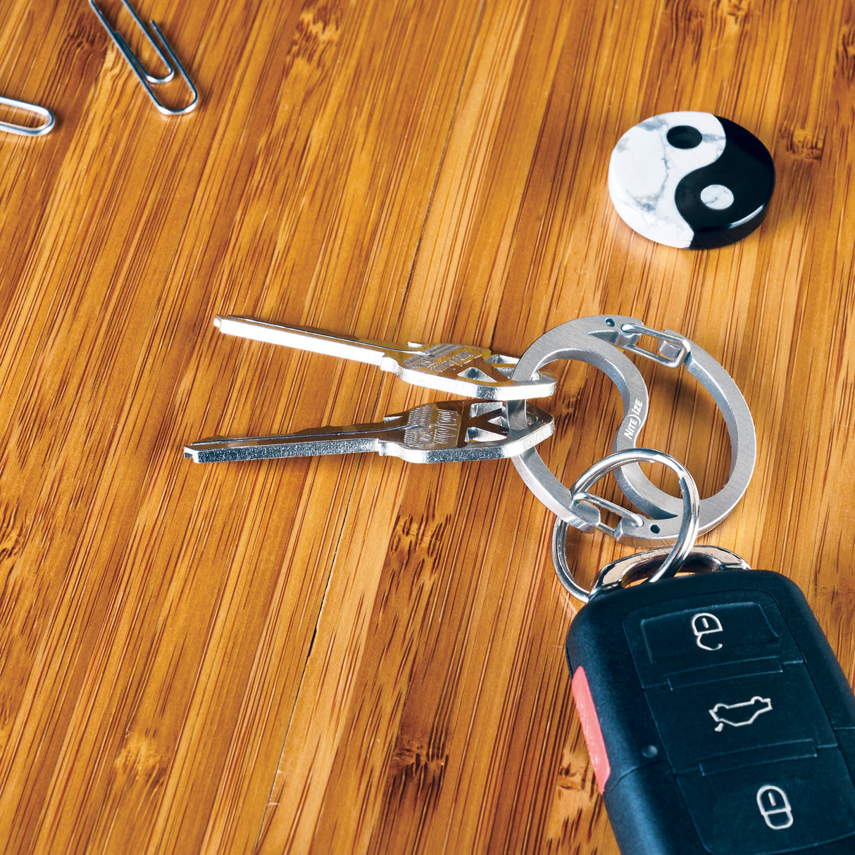 メダリオン インヤン キーホルダー