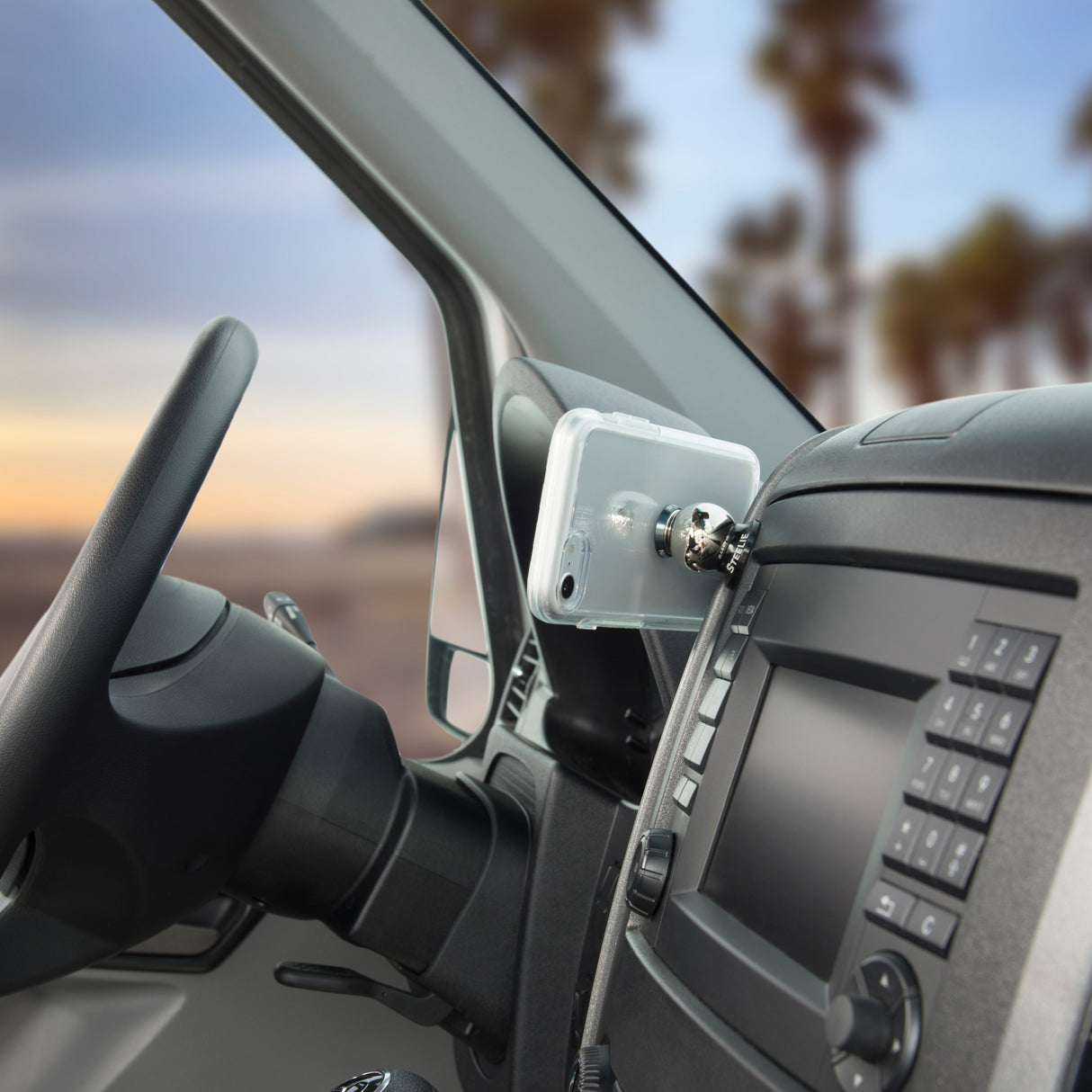 スティーリー カーマウントキット