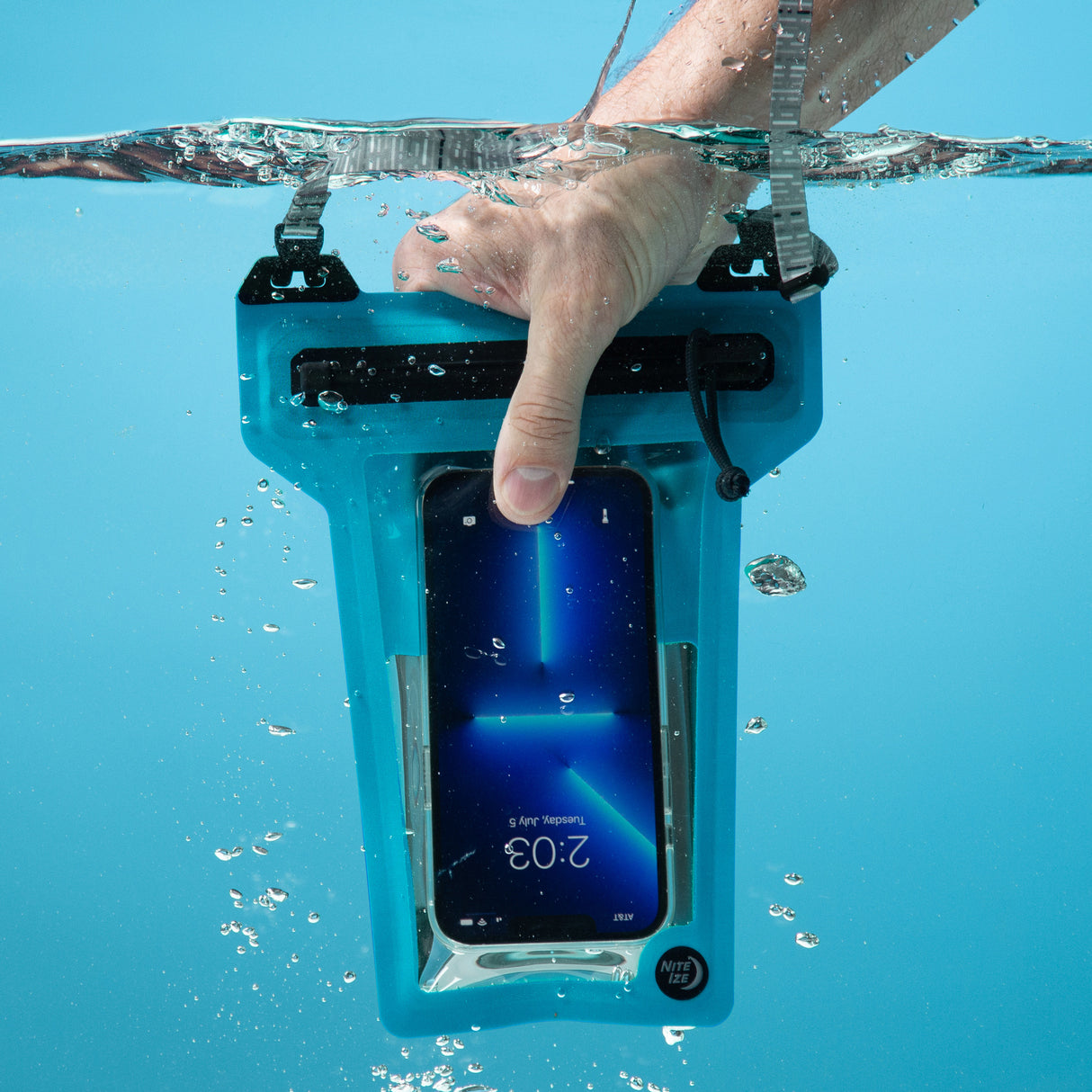 ランオフ ウォータープルーフ モバイルポーチ