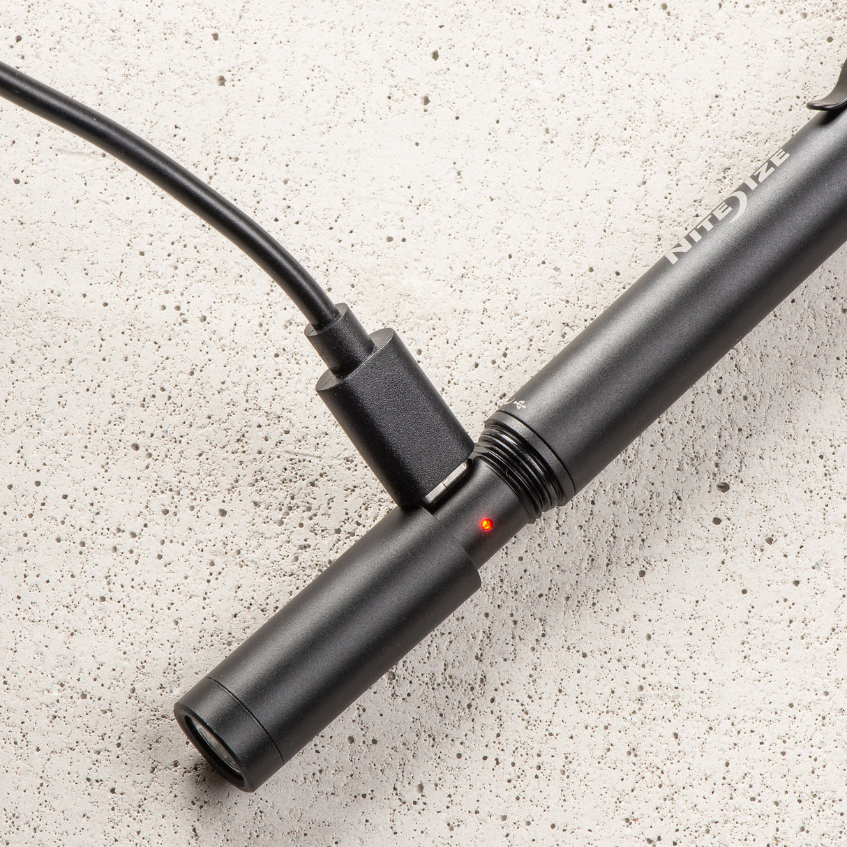 レイディアント リチャージャブルペンライト